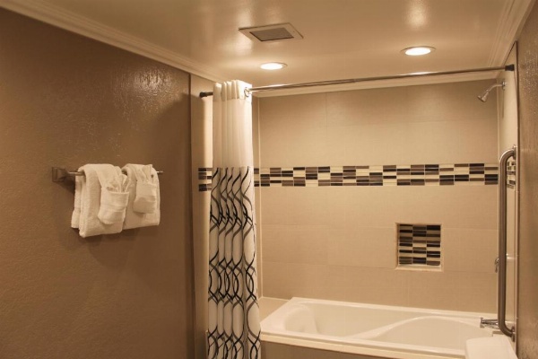 Inn at Highway 1 image 11