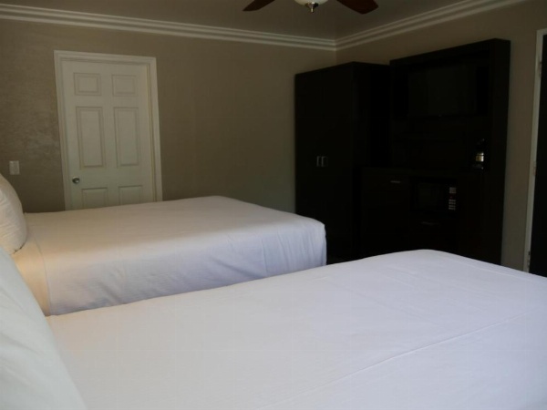 Inn at Highway 1 image 27